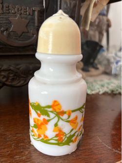 Vintage Salt or Pepper shaker