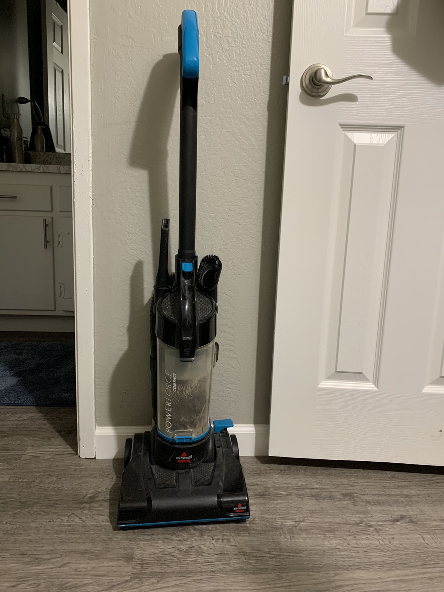 Bissell vacuum cleaner