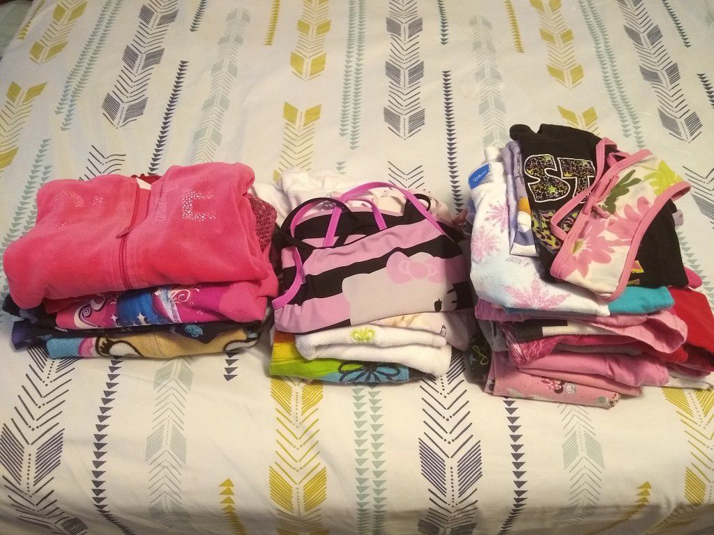 Size 4, 4/5, and 5 Girls Clothing (28 Items)