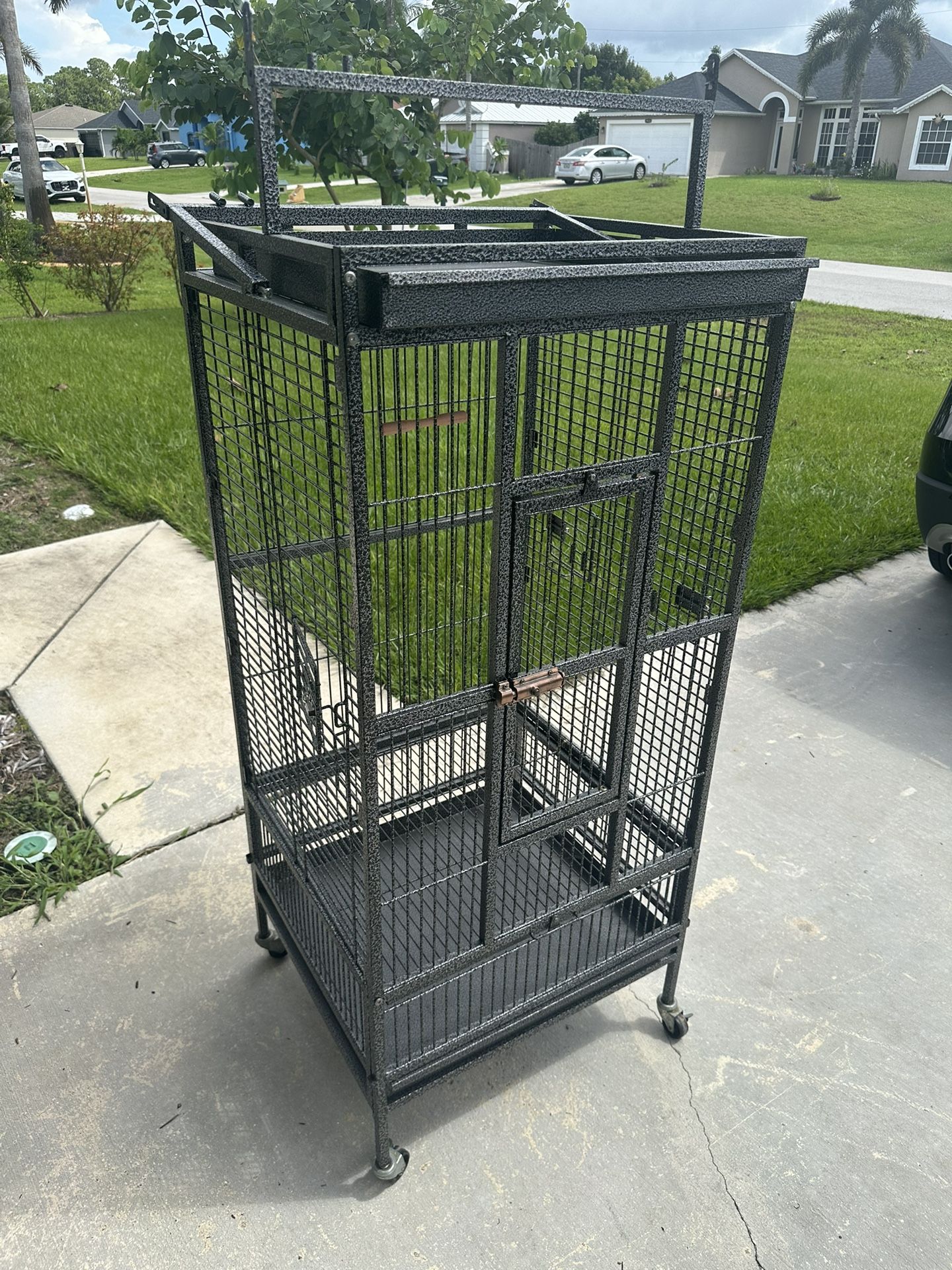 Bird Cage w/ Play Top