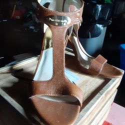 Michael Kors Size 8!!!
