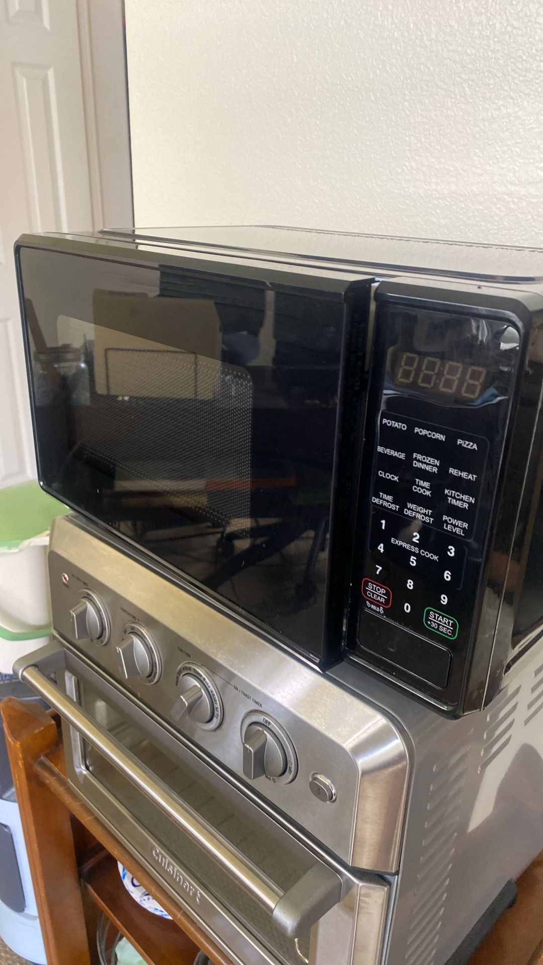 Smaller microwave oven great shape