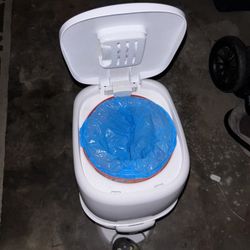 Diaper Genie 