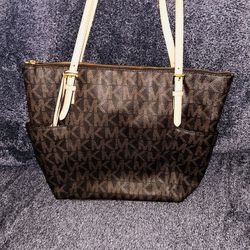 Michael Kors East/West Signature Tote