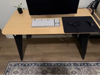 Hoek Desk