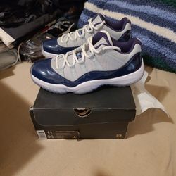 Air Jordan 11 Retro Low Georgetown Like New!!!