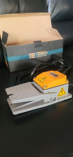 FOOT SWITCH FOR MEAT GRINDER OR MIXER 