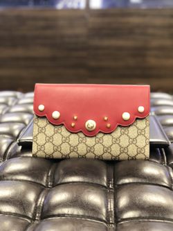 Gucci clutch/wallet