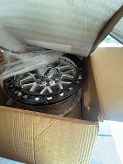18x9 KMC wheels