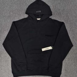 Black essentials hoodie medium 