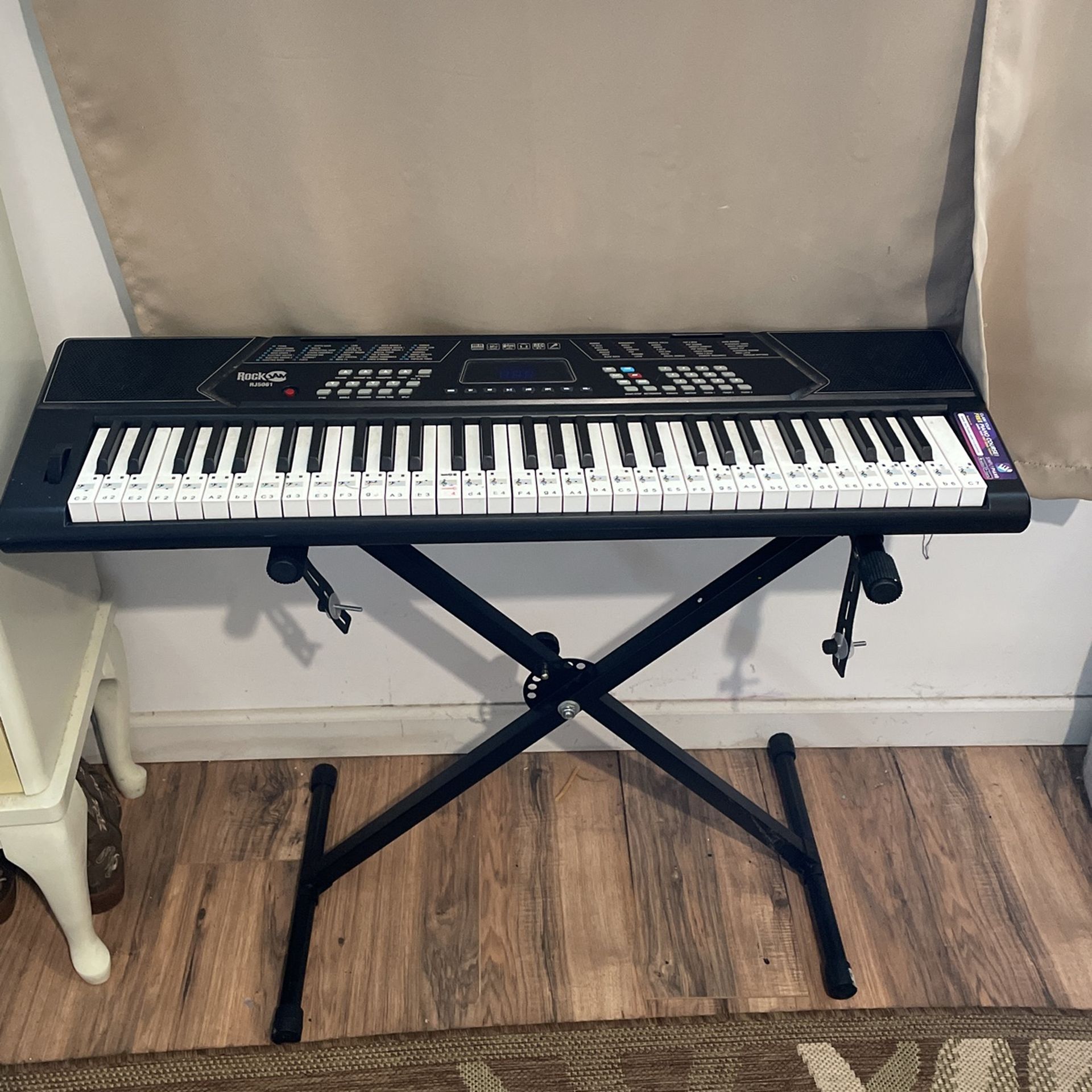 Keyboard With Stand