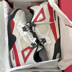 (GS) (USED) Jordan 4 Retro Red Cement