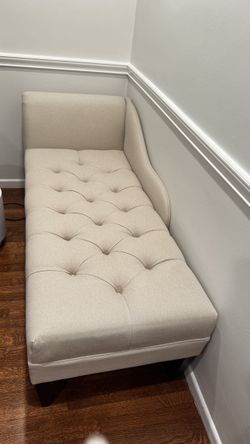 Moving Sale — Ainara Tufted Left-Arm Chaise Lounge — Like New