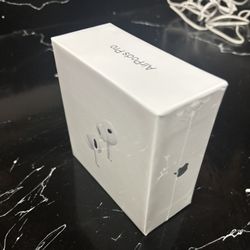 “Apple AirPods Pro”