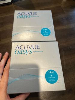 Acuvue oasys hydraluxe contact lens