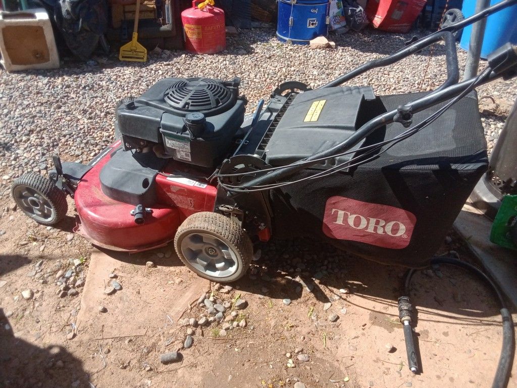 Toro 30 in. TimeMaster w/Personal Pace Gas Lawn Mower