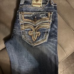 Men’s Rock Revival Jeans Size 32