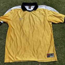 Nike Vintage Collar 