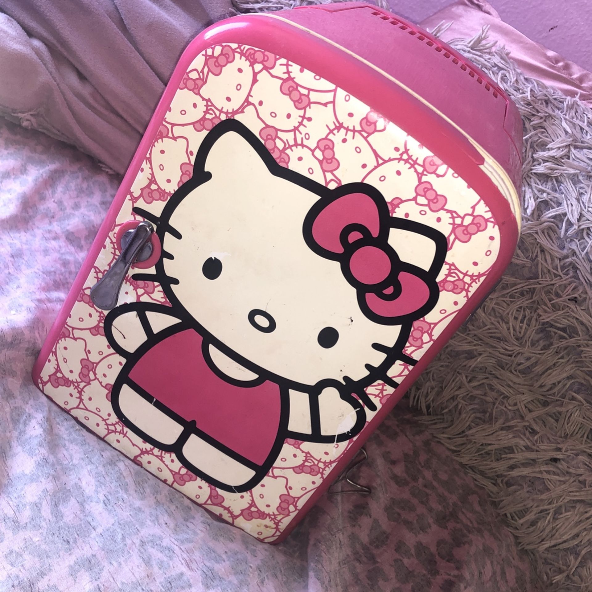 Hello Kitty Mini fridge/ Skincare Fridge