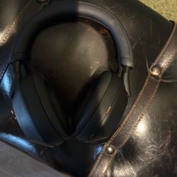 Sony Noise Cancellation Headphones usb-c