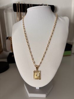 14k gold plated initial L necklace