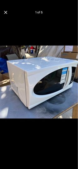 New approved vendor microwave oven white 1.1 cu tf oven capacity 1000 asked $90 thanks