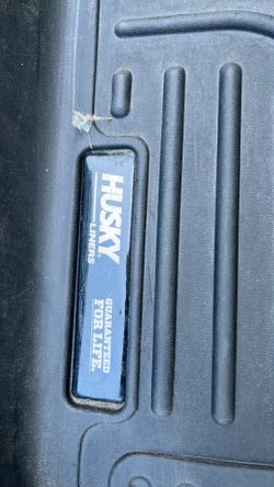 Floor mats for trucks
