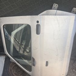Doors For 1987–1991 Ford F-150, F-250, and F-350 trucks. This is the "Brick Nose" body style.