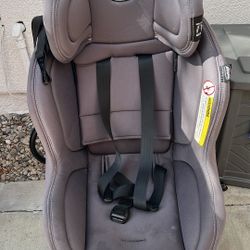 Car Seat $20