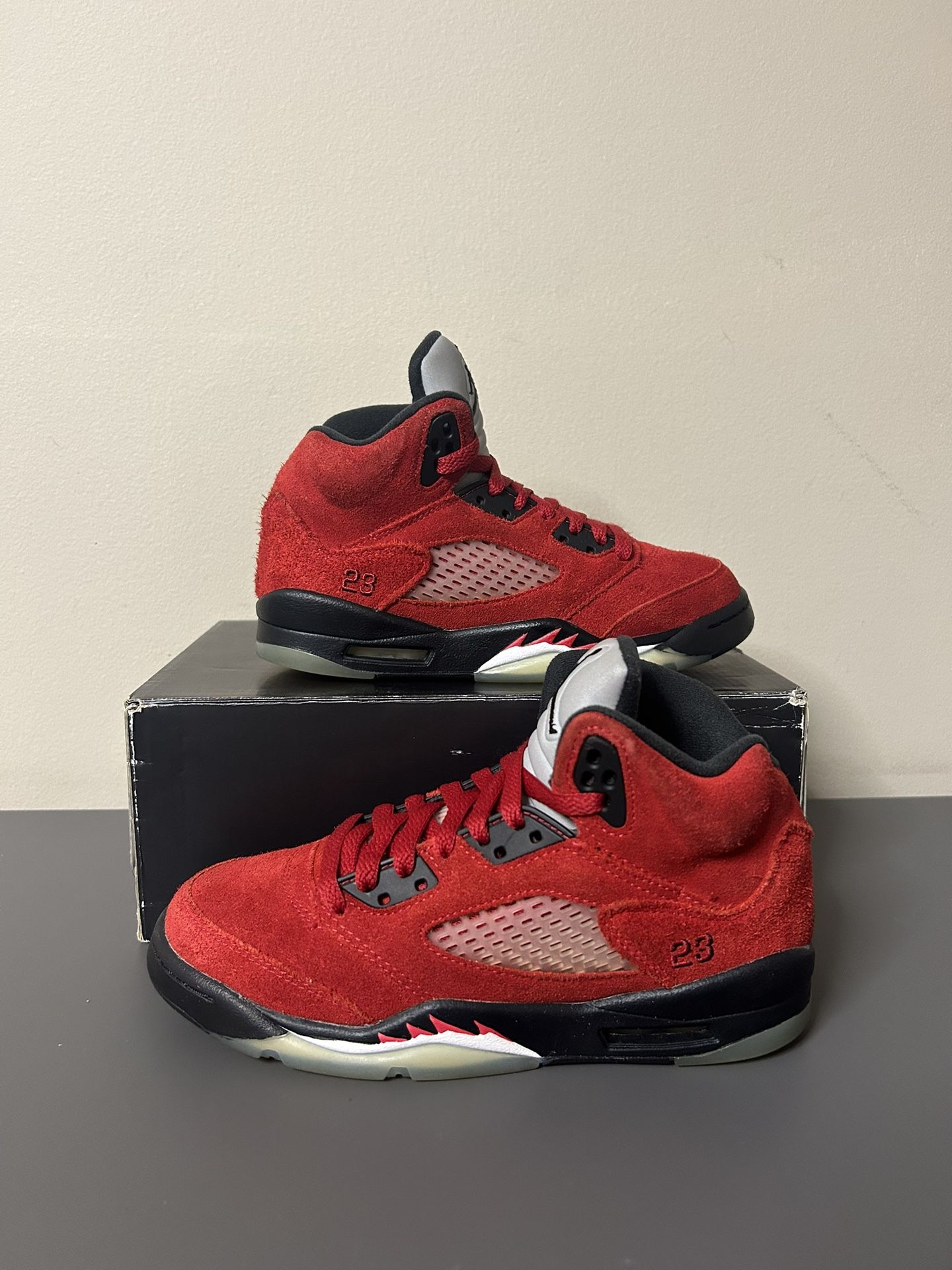 Air Jordan 5 ‘Raging Bull’ 