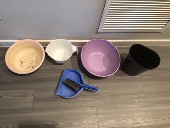 trash can, basins, scoop and broom for all $ 5