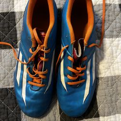 meddelelse gaffel sendt Adidas F10 Indoor Soccer Shoes for Sale in Ontario, CA - OfferUp