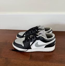 NIKE AIR JORDAN sneakers Boys 6.5Y or Women’s EU 39