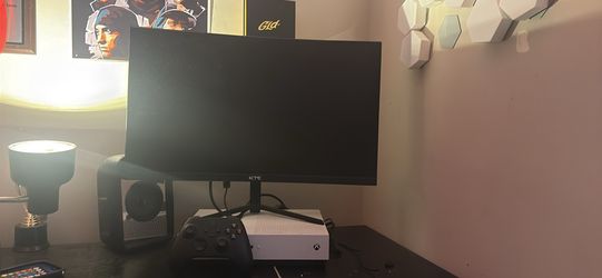 Xbox+ monitor + controller