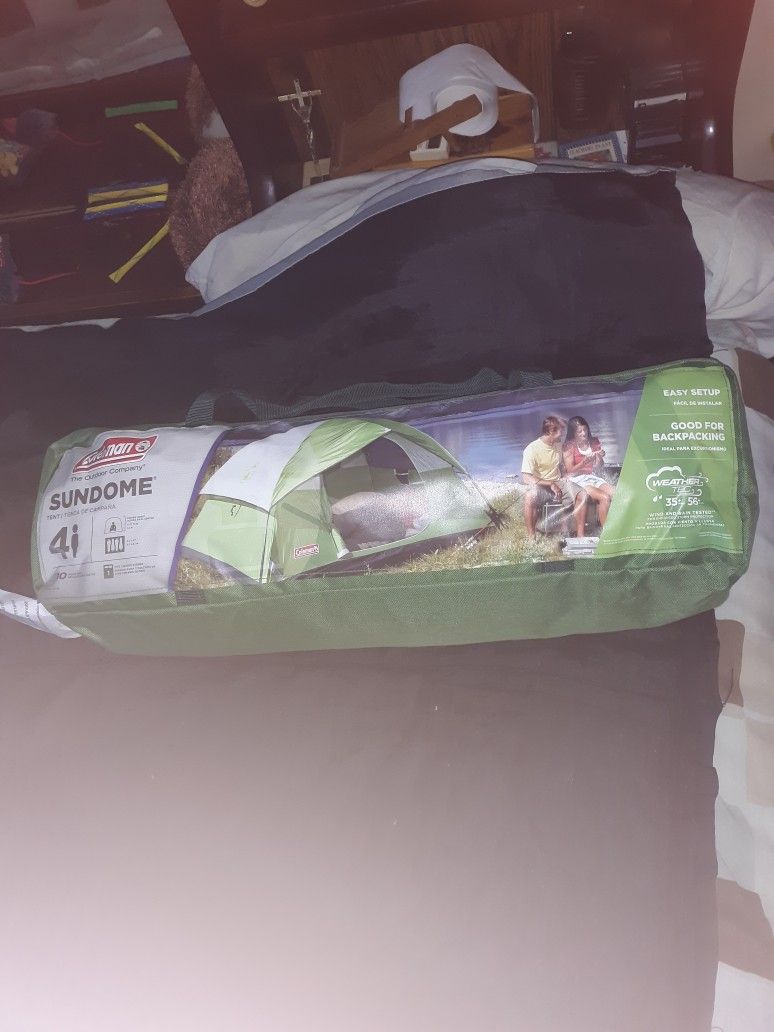 Coleman Four Man  Sun Dome Tent Like New