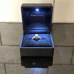 Utwo Collection Diamond Engagement Ring