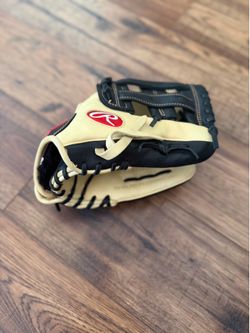 Rawlings GG Elite 11.75” Baseball Glove - Excellent Condition