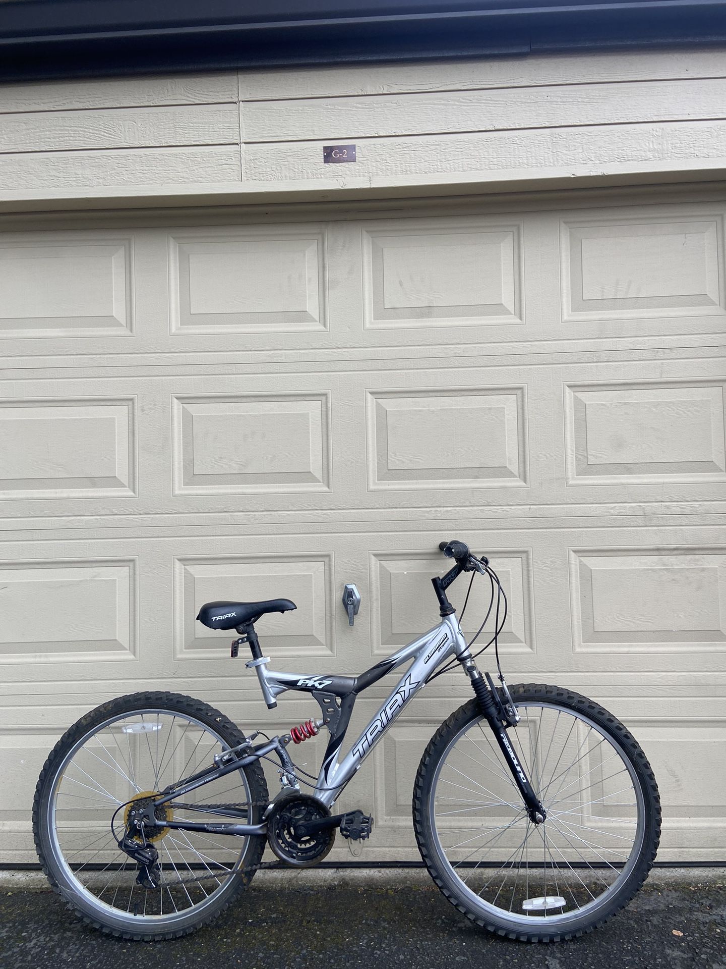 Triax PK7 Full-Suspension Mountain Bike – 26” Wheels – 21-Speed – Aluminum Frame Bicycle
