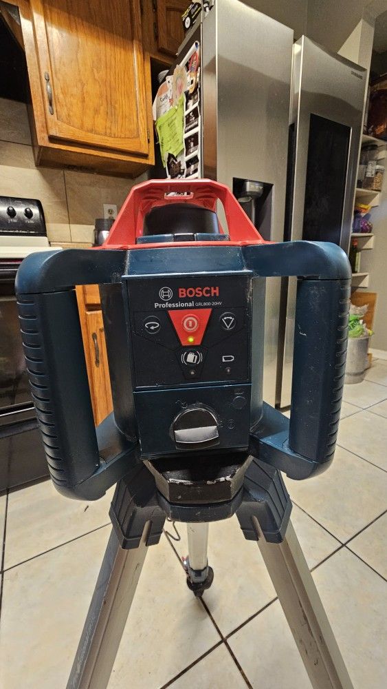 Bosch, REVOLVE900 Self-Leveling Rotary Laser Kit, Level Type Rotar Laser,

