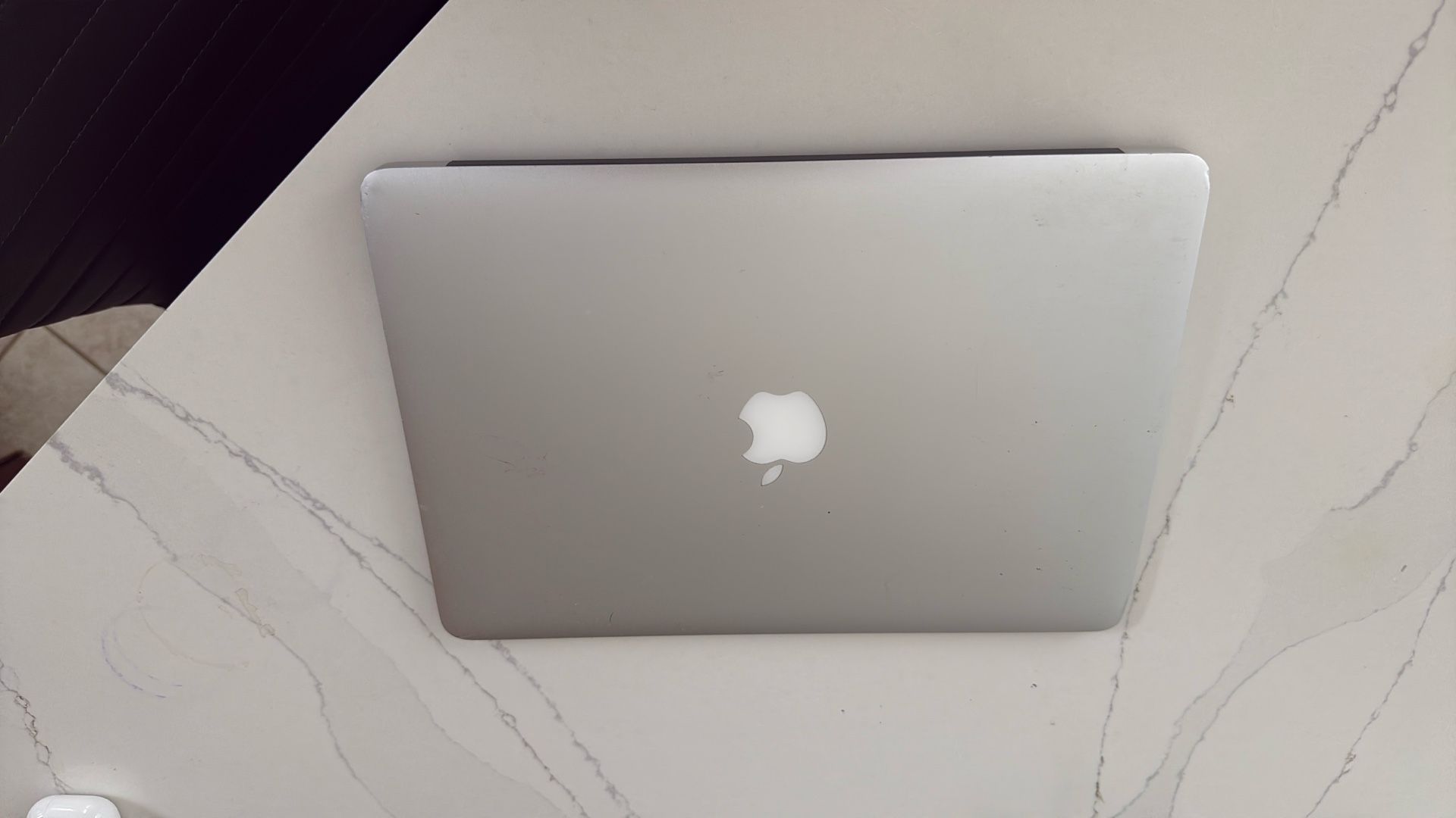 Lab top !! Apple