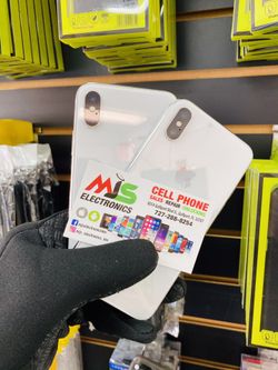 IPHONE X 64GB UNLOCKED