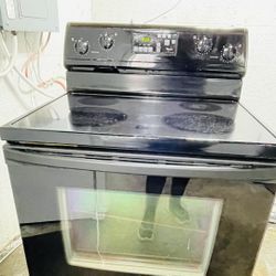 Whirlpool Glass top stove 