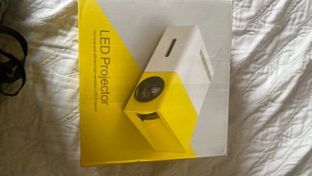 Mini LED Projector in Box