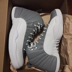 Air Jordan 12  Retro STEALTH Sz 12 W/Box