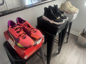 Nike Freaks (8.5/10), Jordan Max Aura 4 (7Y), Jordan Zion II (8/9.5)