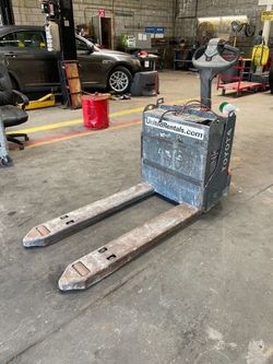 FOR SALE: Toyota 8HBW23 Electric Pallet Jack | ~2000 Hours | $3,701 + Tax (OBO)