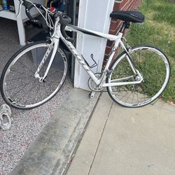 Scott Speedster Road Bike + Women’s Cycling Shoes (Size 8.5) 