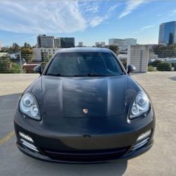 2013 V8 Porsche Panamera 4S Sedan 4D 