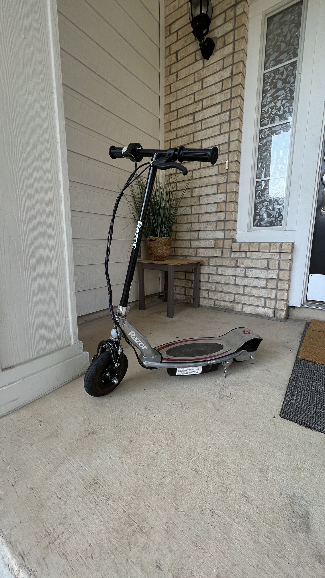 Razor electric scooter