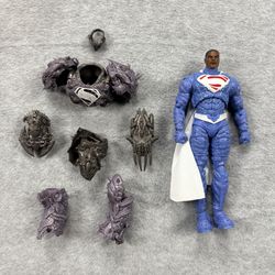McFarlane Dc Multiverse Earth 2 Superman Platinum Page Punchers 7” Action Figure